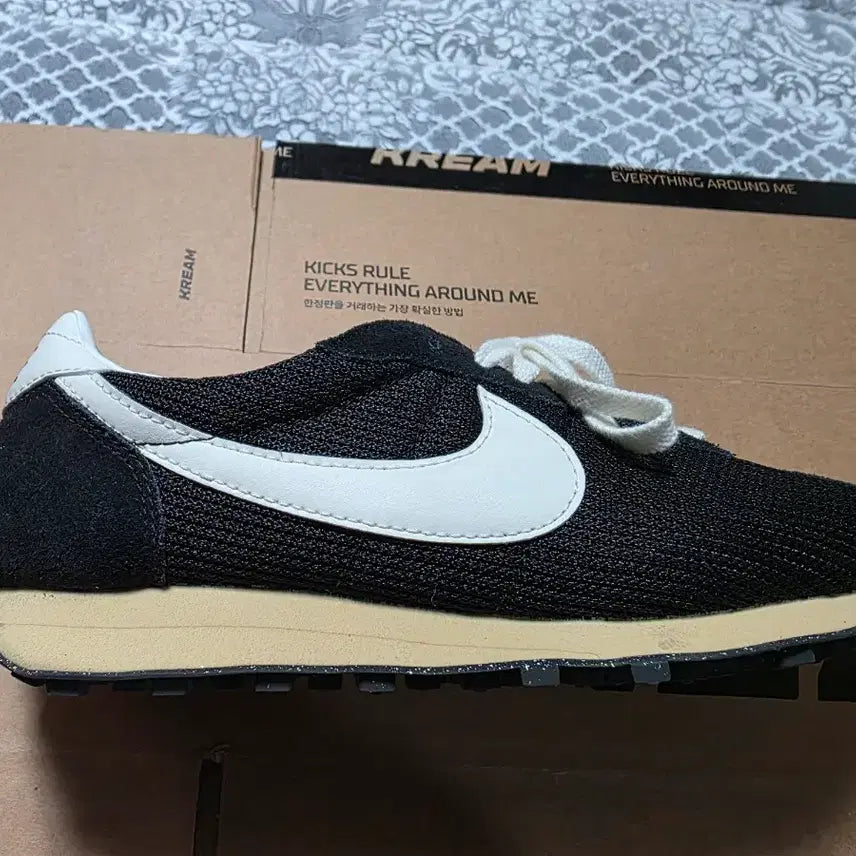 [BUNJANG] Nike LD1000 Black and Sail Sneakers / 나이키 LD1000 블랙앤세일 270사이즈