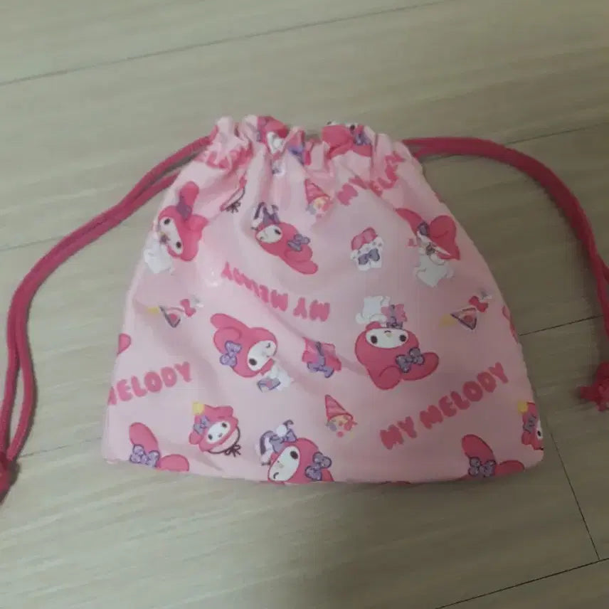 [BUNJANG] My Melody Drawstring Pouch / 마이멜로디 조임 파우치