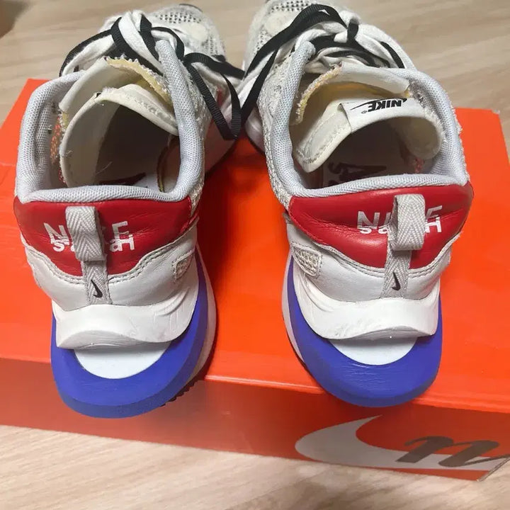 [SOLD OUT] 나이키x사카이 베이퍼와플 푸시아270