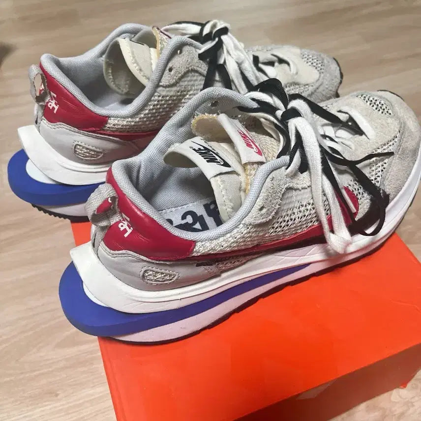 [SOLD OUT] 나이키x사카이 베이퍼와플 푸시아270