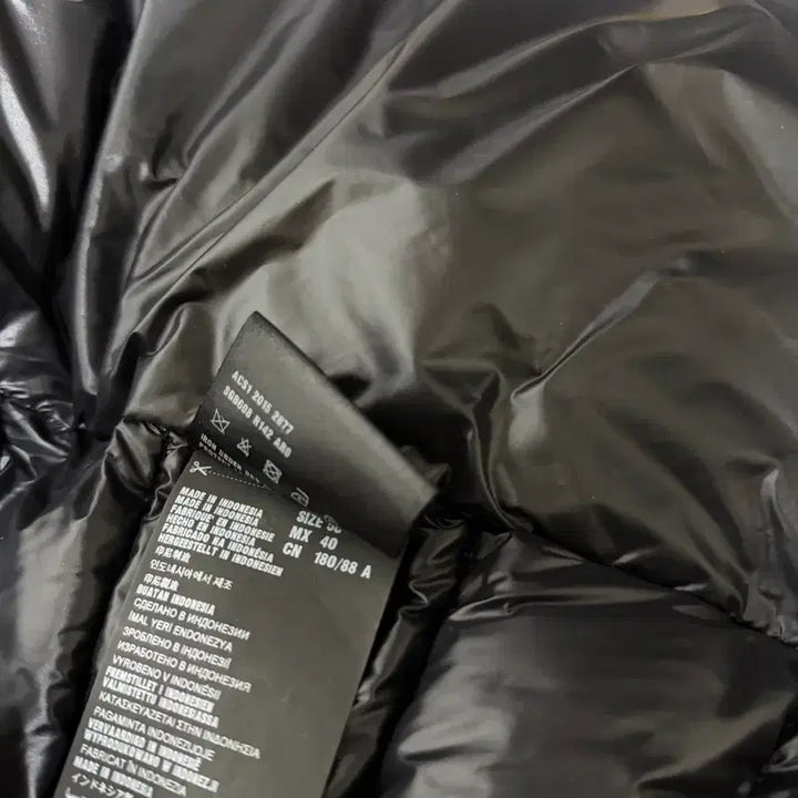 [BUNJANG] Prada Biker Lightweight Padded Jacket (Size 50) / 프라다 바이커 경량패딩 50사이즈