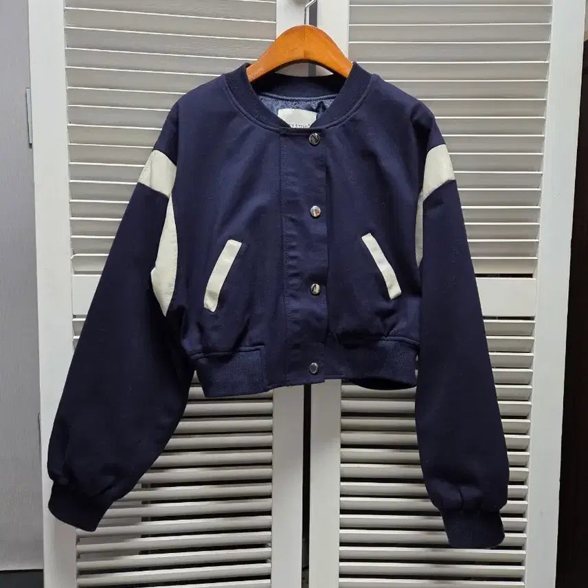 [BUNJANG] BELLIDE Crop Blouson Jumper / BELLIDE  크롭 블루종 점퍼