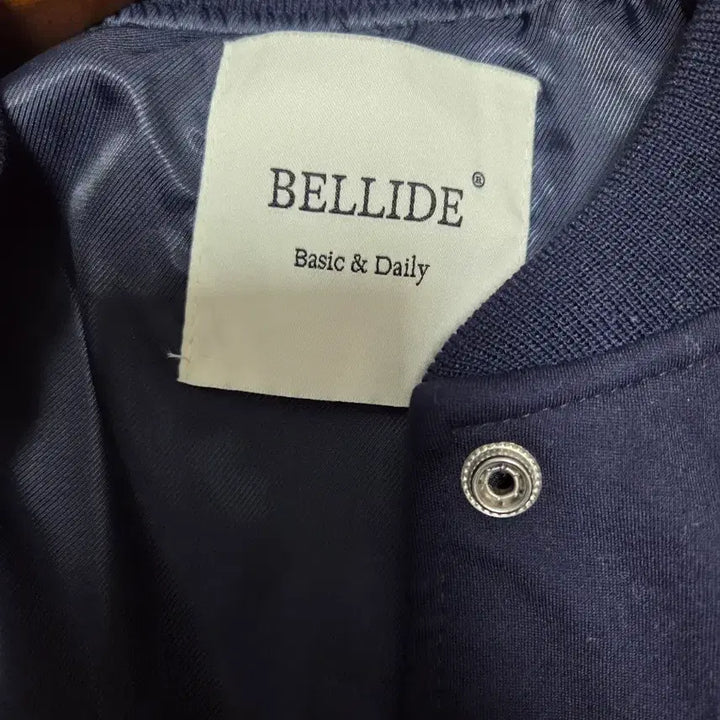 [BUNJANG] BELLIDE Crop Blouson Jumper / BELLIDE  크롭 블루종 점퍼