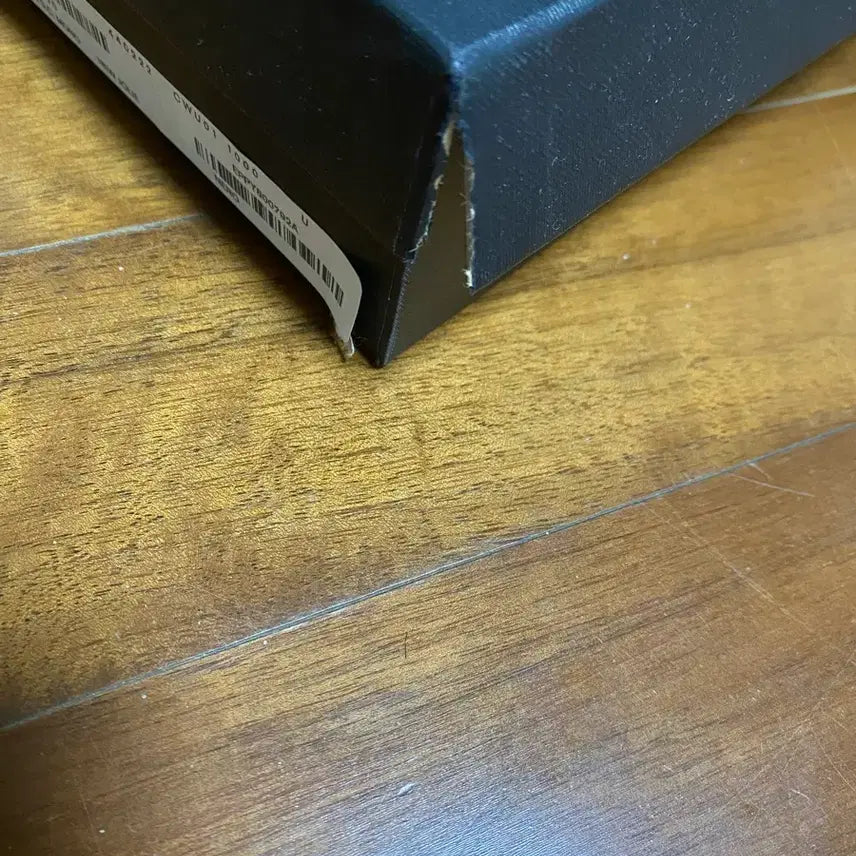 [BUNJANG] Saint Laurent Black Large Gold Clutch / 생로랑 블랙 라지 금장 클러치 정품