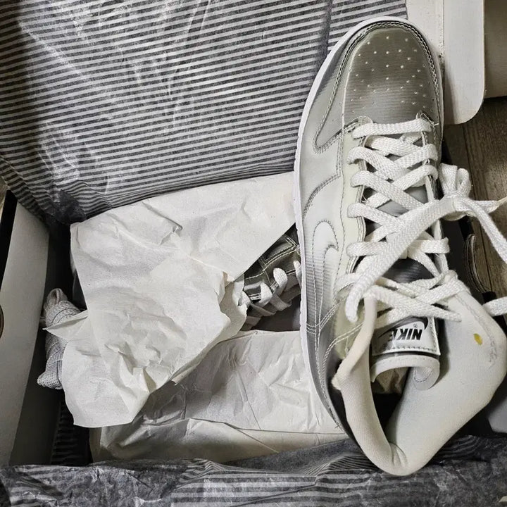 [BUNJANG] Nike Clot Dunk High Flux Sneakers / 나이키(NIKE) X 클랏(CLOT) 덩크 하이 플럭스 (255)