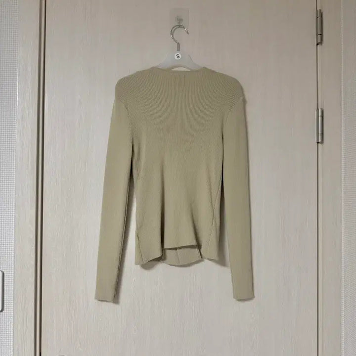[BUNJANG] Reine Khaki Beige V-Neck Knit / 렌느 reine 카키베이지 브이넥니트