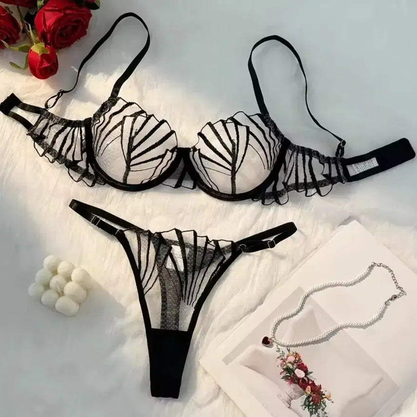 [BUNJANG] Black & White Lingerie Set / 블랙&화이트 시스루 브라 T팬티 세트