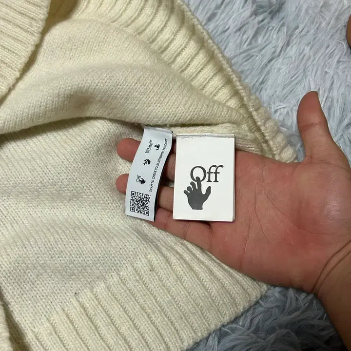 [BUNJANG] Off-White Reverse Arrow Knit Sweater / (M) 오프화이트 애로우 니트 화이트