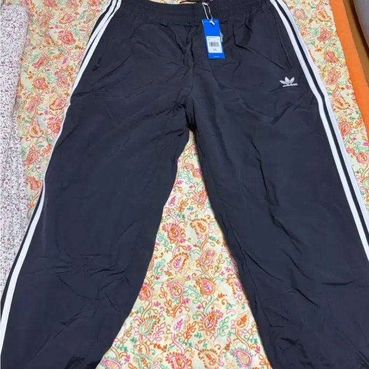 [BUNJANG] Adidas Adicolor Firebird Track Pants / 아이다스 아디컬러 우븐 파이어버드 트랙팬츠 새상품 팝니다!
