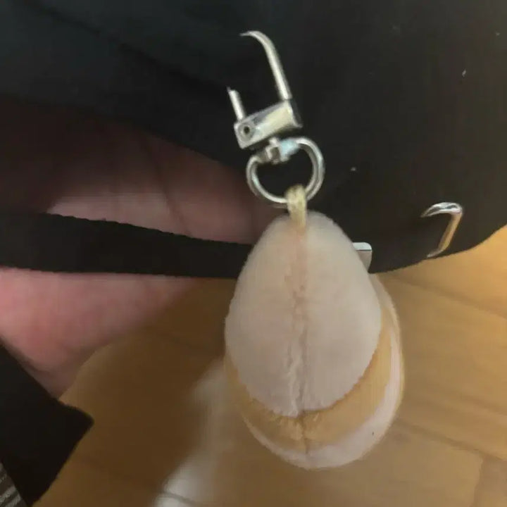 [SOLD OUT] [새상품] 롯데월드 너구리 검정 볼캡 모자