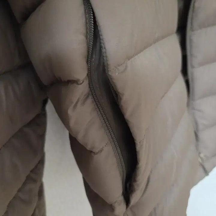 [BUNJANG] Uniqlo Ultra Light Down Jacket Brown / 유니클로 경량패딩 L 울트라 라이트다운 자켓 브라운