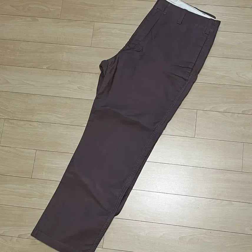 [BUNJANG] Uniqlo U Straight Ankle Chino Pants / 유니클로u 스트레이트 앵클 치노 팥죽색 82