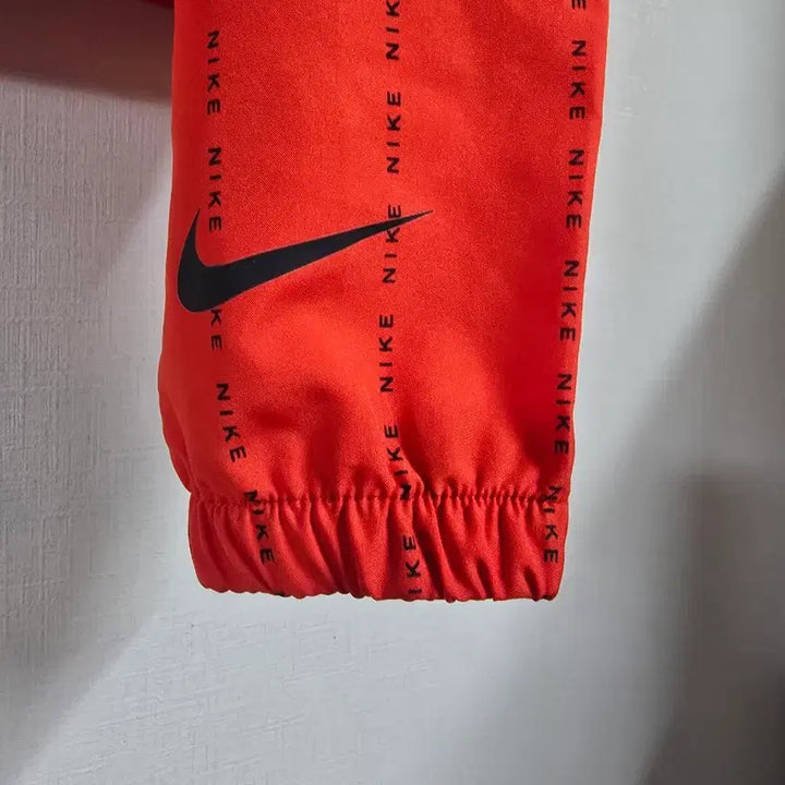 [BUNJANG] Nike Women's Running Windbreaker L / 나이키 여성 러닝 바람막이 L사이즈