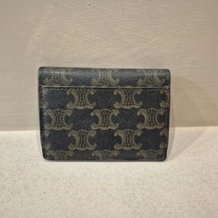 [BUNJANG] Celine Triomphe Flap Card Wallet / 셀린느 정품 트리옹프 플랩 카드지갑 판매합니다