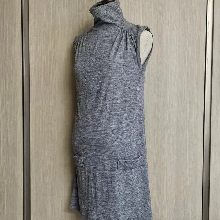 [BUNJANG] ZARA Basic Halter Neck Shirred Mini Dress / 자라(ZARA) 베이직 라인의 홀터넥 셔링 미니 원피스