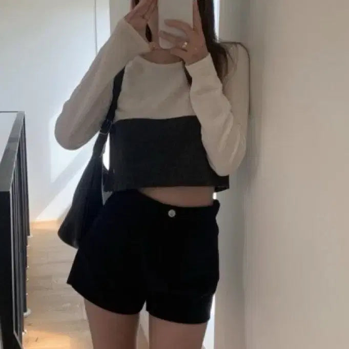 [BUNJANG] Tanat Two-Tone Knit Top / 타낫 투톤 니트 탑