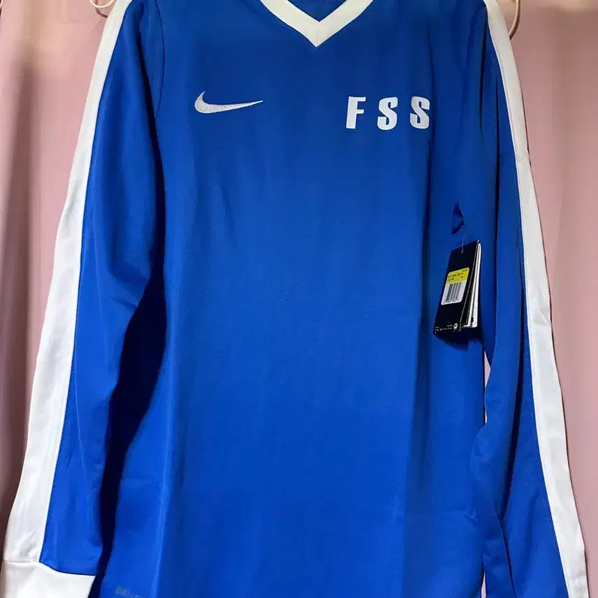 [BUNJANG] Nike Dri-FIT Blue Long Sleeve Functional T-shirt / 나이키 드라이핏 나이키티 나이키 블루 기능성 긴팔티 S 포카리깔