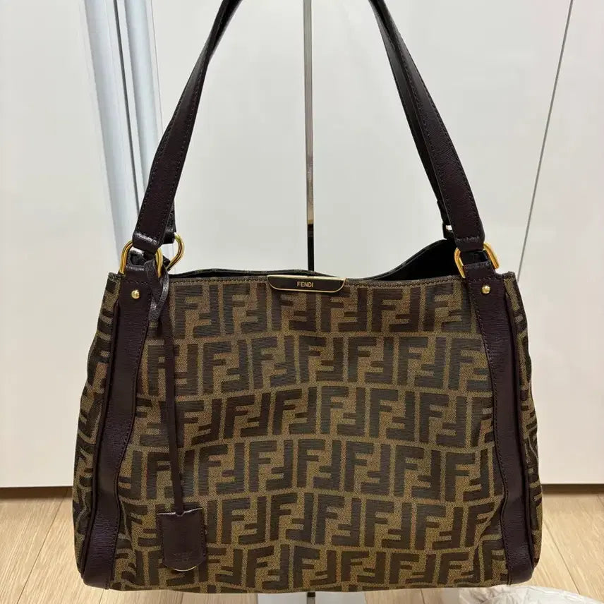 [SOLD OUT] 펜디 FF로고 숄더백