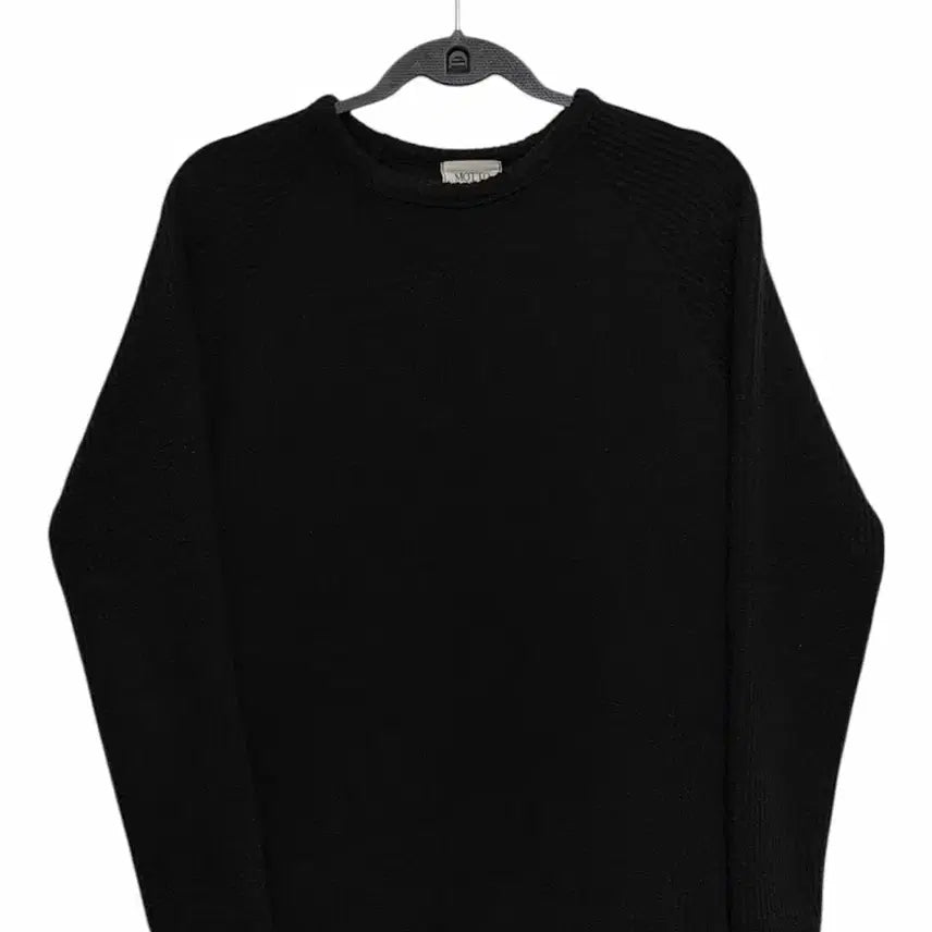 [BUNJANG] Slim Fit Black Knit Top / 슬림핏 니트 블랙
