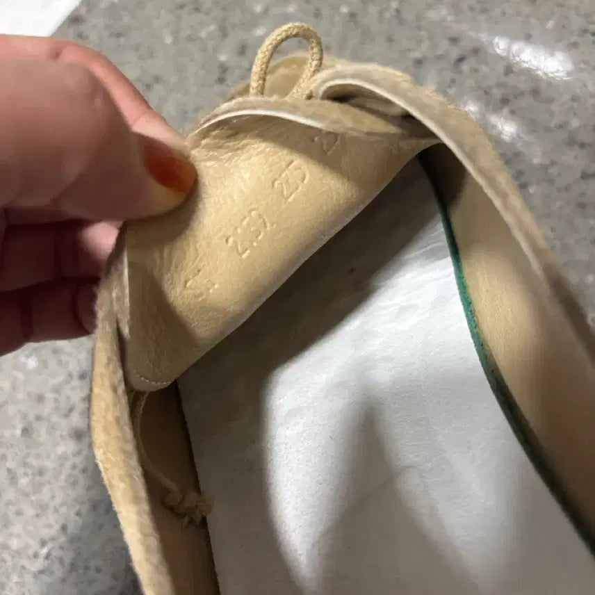[BUNJANG] Beige Suede Shoes 235mm / 베이지 스웨이드 신발 235mm