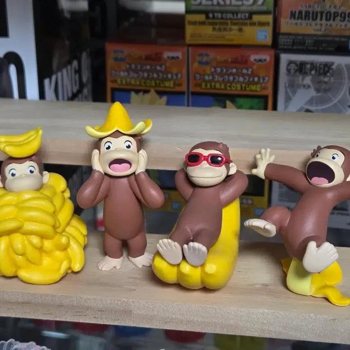 [BUNJANG] Curious George Gacha Figure Full Set / 호기심 많은 조지 가챠 피규어 풀세트