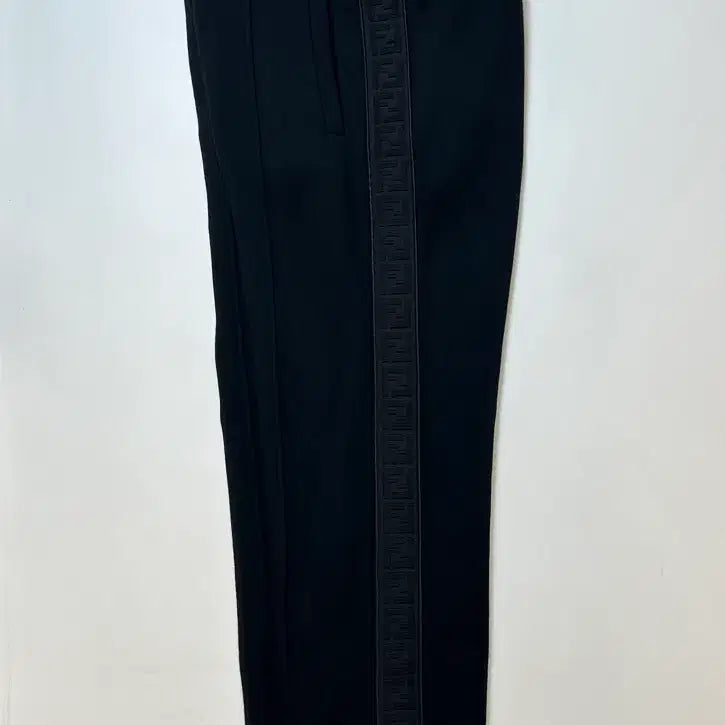 [BUNJANG] Fendi Track Jogger Pants / 펜디 사이드 트랙 조거 트레이닝 팬츠 105