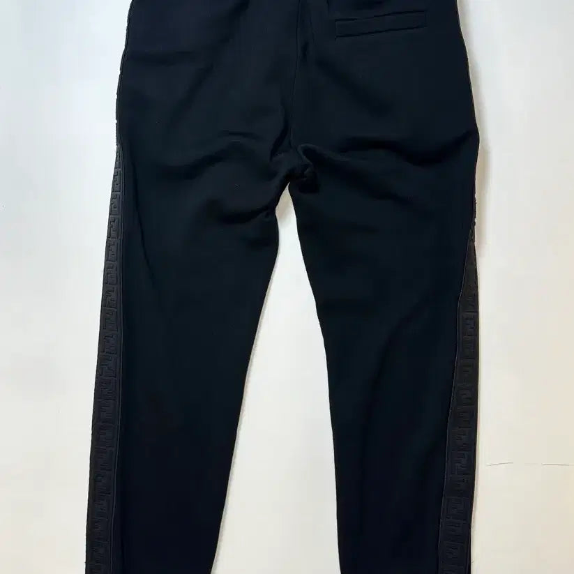 [BUNJANG] Fendi Track Jogger Pants / 펜디 사이드 트랙 조거 트레이닝 팬츠 105