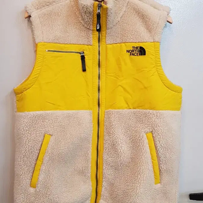 [BUNJANG] North Face Fleece Vest (Size 100) / 노스페이스 뽀글이 조끼 100사이즈