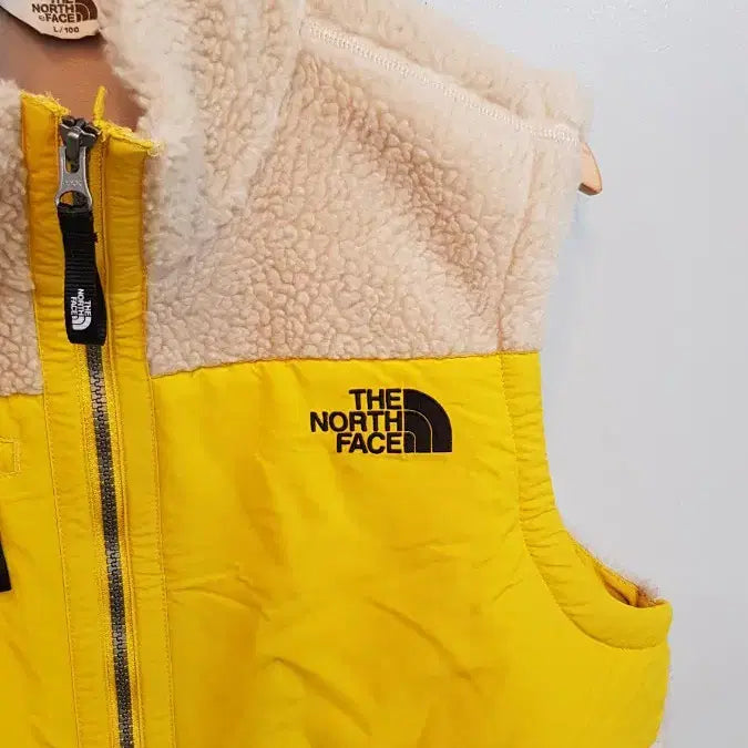 [BUNJANG] North Face Fleece Vest (Size 100) / 노스페이스 뽀글이 조끼 100사이즈