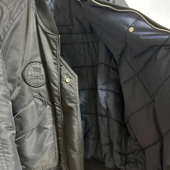 [BUNJANG] Wooyoungmi Embroidered Patch MA-1 Bomber Jacket / [48]우영미 자수패치 디테일 MA-1 블랙