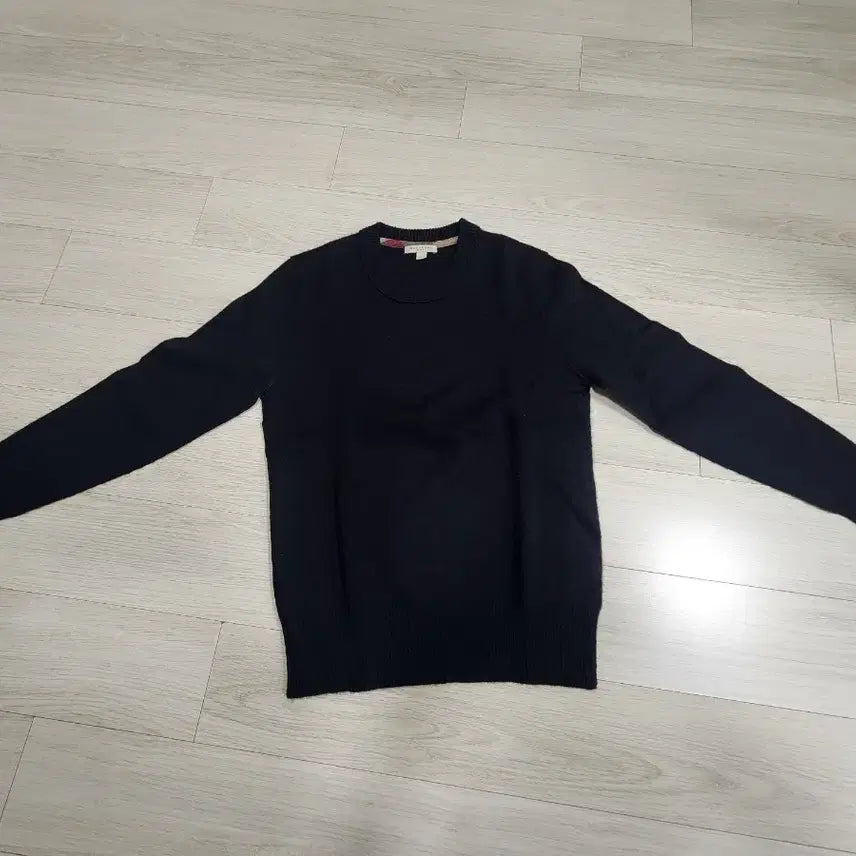 [BUNJANG] Burberry Black Round Neck Knit 95 / 새상품 버버리 블랙 라운드넥 니트 95