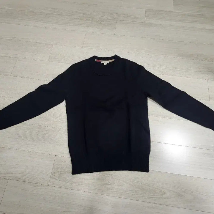 [BUNJANG] Burberry Black Round Neck Knit 95 / 새상품 버버리 블랙 라운드넥 니트 95