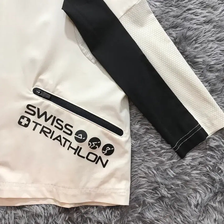 [SOLD OUT] [M] 데상트(DESCENTE) 듀애슬론 냉감 자켓