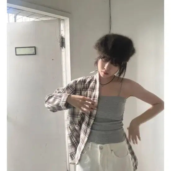 [BUNJANG] Kim A-Hop Sleeveless Shirt / 김아홉 슬리브리스/회색+핑크