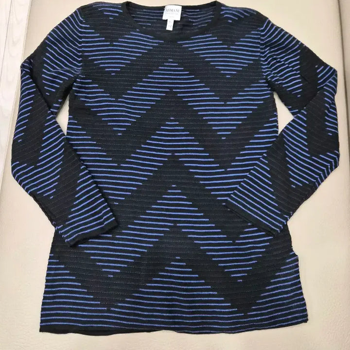 [BUNJANG] Armani Collezioni Knit Top - Herringbone Pattern / ARMANI COLLEZIONI 아르마니 꼴레지오니 정품 긴팔 니트티