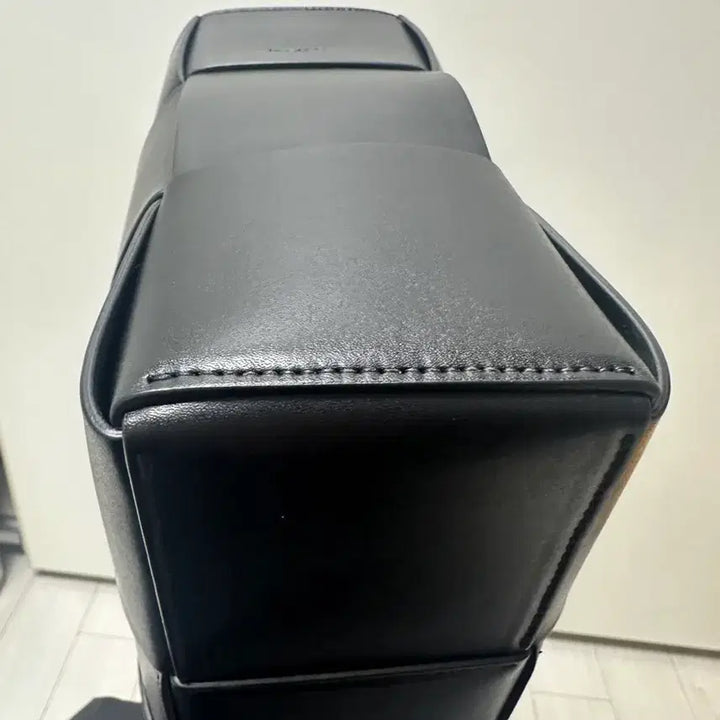 [BUNJANG] Bottega Arcode Strap Tote Bag Black / 보테가 아르코 스트랩 토트백 블랙