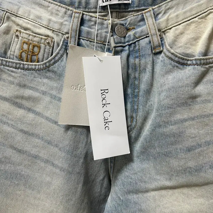 [SOLD OUT] (새상품) 락케이크 워싱 데님 연청바지