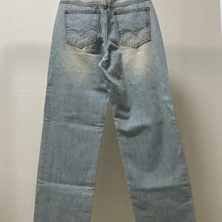[SOLD OUT] (새상품) 락케이크 워싱 데님 연청바지