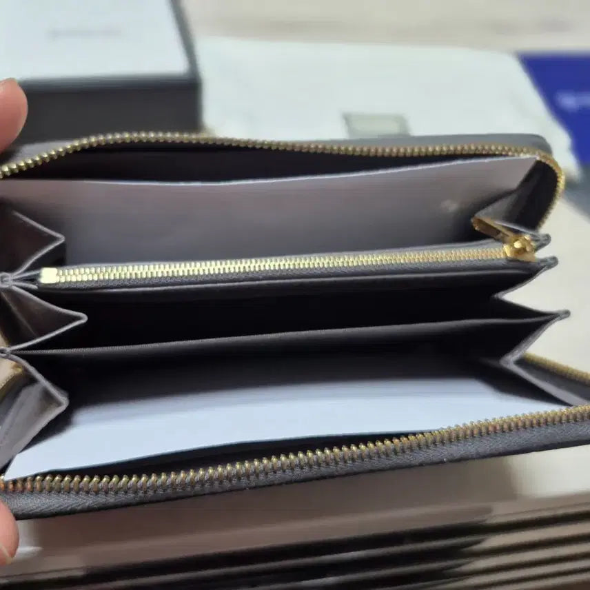 [BUNJANG] Gucci Zumi Zipper Long Wallet / 구찌 주미 지퍼 장지갑