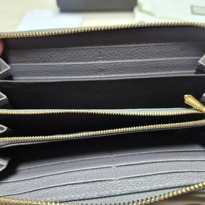 [BUNJANG] Gucci Zumi Zipper Long Wallet / 구찌 주미 지퍼 장지갑