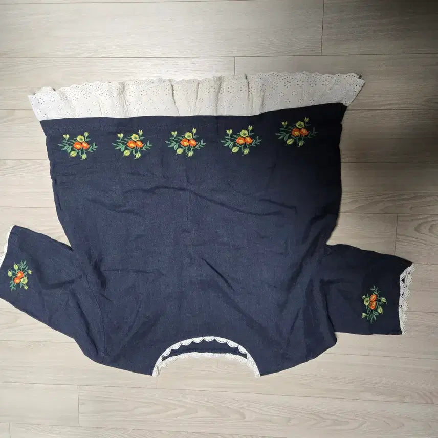 [BUNJANG] Linen Blouse Navy L / 오늘만이가격!!  자수 레이스 린넨 블라우스 네이비 L