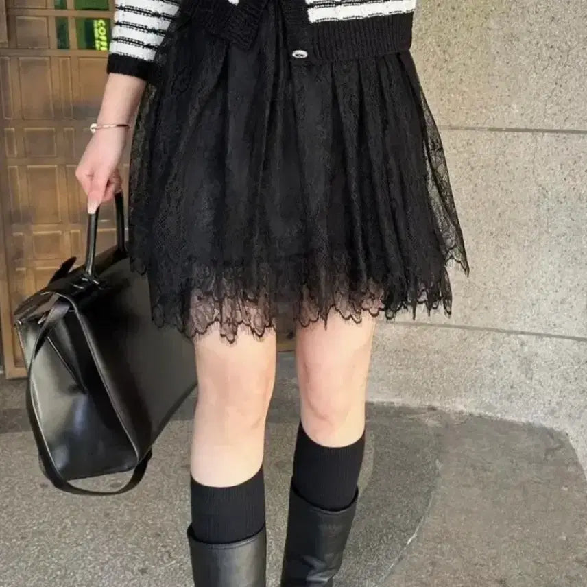 [BUNJANG] Page You Black and White Stripe Cardigan / 페이지유 블랙화이트 스트라이프 가디건