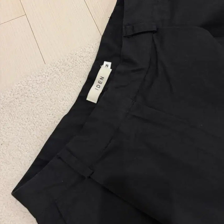 [BUNJANG] Slo Black Pleated Pants M / 슬로 블랙 핀턱 팬츠 M
