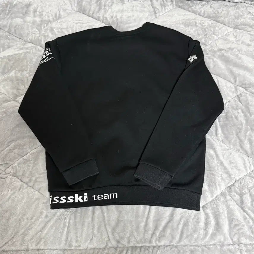 [SOLD OUT] [M] 데상트 레플리카 스위스 스키팀 맨투맨