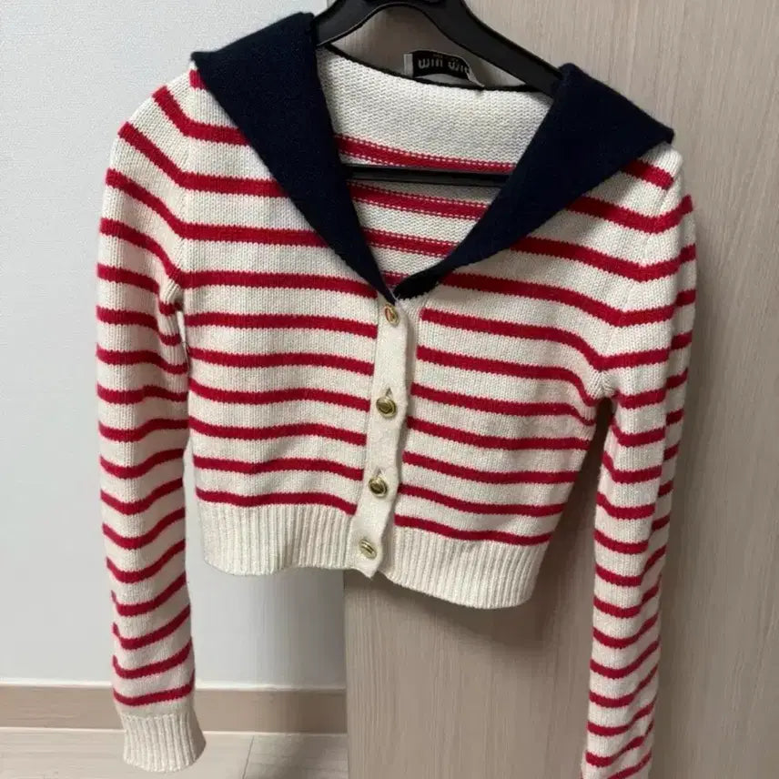 [BUNJANG] Miu Miu Red Stripe Crop Cardigan / 미우미우 레드 스트라이프 크롭 가디건
