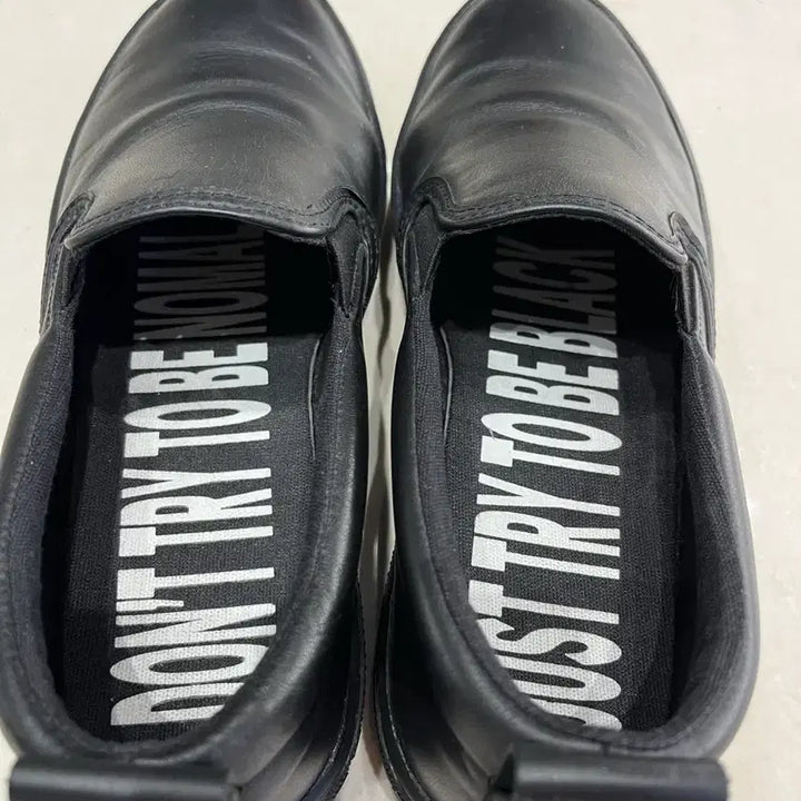 [BUNJANG] Supercomma B Black Slip-on Shoes Size 36 / 슈퍼콤마비 블랙 슬립온 36사이즈