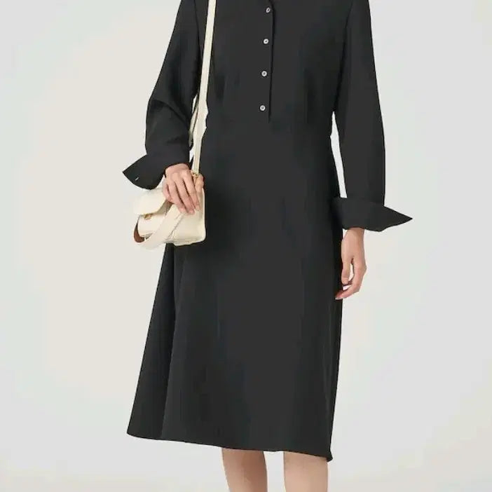 [BUNJANG] Beanpole Ladies Black Open Collar Flare Dress / 빈폴레이디스 블랙 오픈 칼라 플레어 원피스