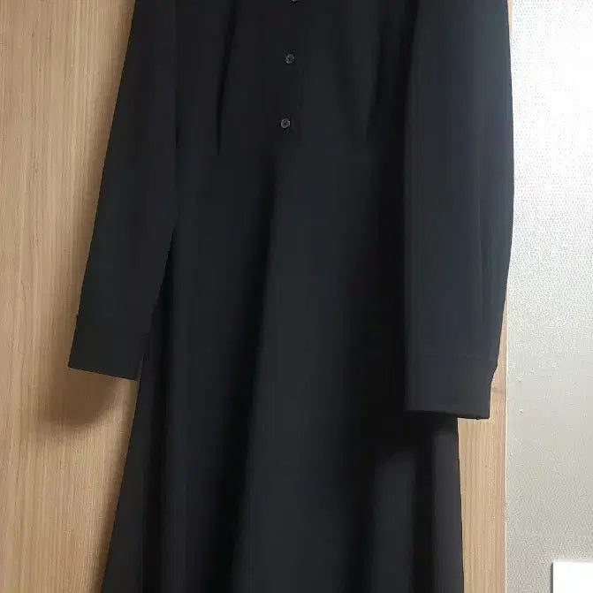 [BUNJANG] Beanpole Ladies Black Open Collar Flare Dress / 빈폴레이디스 블랙 오픈 칼라 플레어 원피스