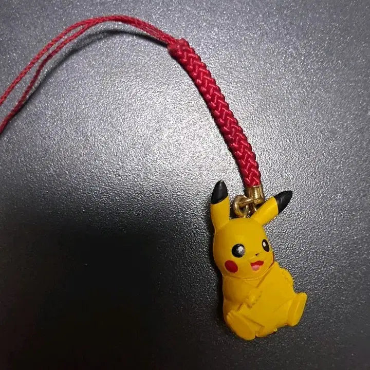 [BUNJANG] Pokemon Pikachu Mascot Strap Keychain / 포켓몬스터 포켓몬 피키츄 마스코트 스트랩 열쇠고리