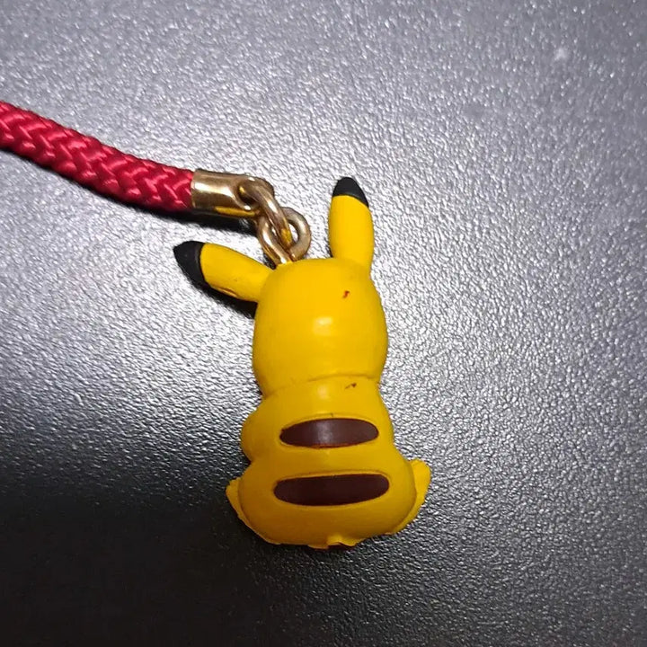 [BUNJANG] Pokemon Pikachu Mascot Strap Keychain / 포켓몬스터 포켓몬 피키츄 마스코트 스트랩 열쇠고리